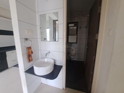 Jaikumar Parksyde Residences Bathroom 1