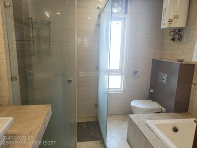 Bathroom Image of 2500 Sq.ft 3 BHK Apartment / Flat for sale in Jaypee The Kalypso Court, Sector 128 Noida for Rs. 43000000