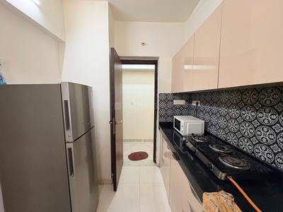 Kitchen Image of 915 Sq.ft 2 BHK Apartment / Flat for rent in Lodha Amara, Kolshet Thane for Rs. 53000