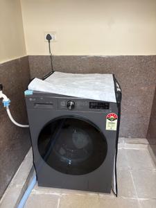 Bathroom Image of 1650 Sq.ft 3 BHK Apartment / Flat for rent in Celest, Gajuwaka Visakhapatnam for Rs. 50000