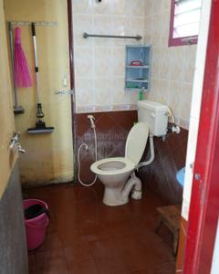 Bathroom Image of 2000 Sq.ft 4 BHK Villa for sale in Shastri Nagar Erode for Rs. 8400000