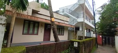 Image of 850 Sq.ft 2 BHK Builder Floor for rent in Vyttila, Kochi for Rs. 10000