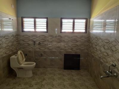 Bathroom Image of 400 Sq.ft 4 BHK Independent House for rent in Ramanayapeta Kakinada for Rs. 60000