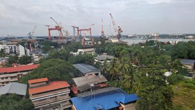 Image of 2400 Sq.ft 4 BHK Apartment / Flat for rent in M.G. Road, Kochi for Rs. 100000