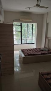 Bedroom Image of 975 Sq.ft 2 BHK Apartment / Flat for rent in Copper Castle, Mazgaon Mumbai for Rs. 105000
