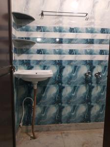 Common Bathroom Image of 300 Sq.ft 1 RK Builder Floor for rent in New Ashok Nagar New Delhi for Rs. 15500