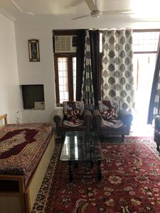 Hall Image of 1800 Sq.ft 3 BHK Apartment / Flat for rent in Husainganj Lucknow for Rs. 38000