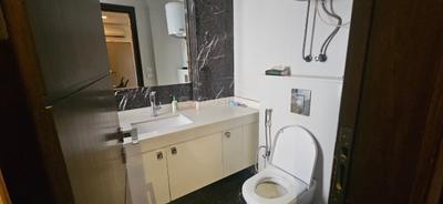 Bathroom Image of 1800 Sq.ft 3 BHK Builder Floor for sale in Lajpat Nagar New Delhi for Rs. 40000000