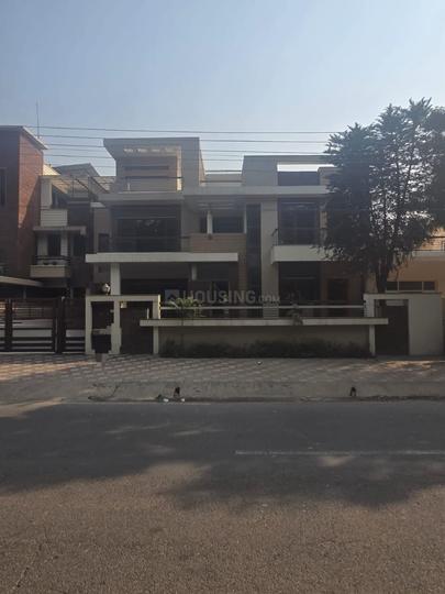 Phase 7 Mohali Main Image 1