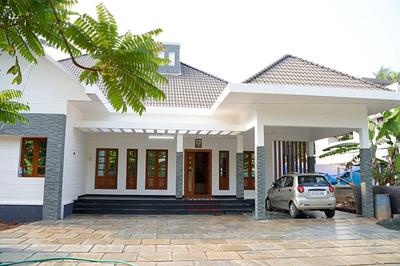Image of 2000 Sq.ft 3 BHK Independent House for rent in Meloor, Thrissur for Rs. 35000