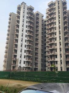 Image of 1150 Sq.ft 3 BHK Apartment / Flat for sale in Land Craft Metro Homes Phase 2, Basantpur Saitli, Ghaziabad for Rs. 5950000