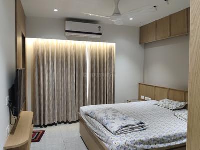 Bedroom Image of 3475 Sq.ft 4 BHK Apartment / Flat for rent in Nysa Essence 51, Ghatlodiya Ahmedabad for Rs. 70000