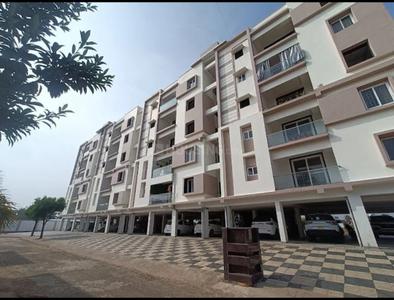 Building Image of 1400 Sq.ft 3 BHK Apartment / Flat for rent in Suresh Nagar Kakinada for Rs. 20000