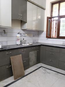 Kitchen Image of 2500 Sq.ft 3 BHK Builder Floor for rent in Sector 46 Noida for Rs. 60000