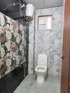 Common Bathroom Image of 650 Sq.ft 1 BHK Apartment / Flat for rent in Kondapur Hyderabad for Rs. 22000