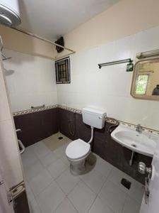 Bathroom Image of 1100 Sq.ft 2 BHK Apartment / Flat for rent in Kgeyes Aster, Thiruvanmiyur Chennai for Rs. 35000