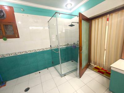 Bathroom Image of 6000 Sq.ft 6 BHK Villa for sale in LDA Vishesh Khand, Gomti Nagar Lucknow for Rs. 62500000