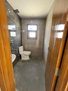 Bathroom Image of 1620 Sq.ft 3 BHK Builder Floor for sale in Sector 45 Gurgaon for Rs. 36500000