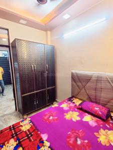 Bedroom Image of 280 Sq.ft 1 BHK Builder Floor for rent in Sector 5 Rohini New Delhi for Rs. 16000