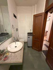 Image of 1600 Sq.ft 2 BHK Apartment / Flat for rent in Colaba, Mumbai for Rs. 225000