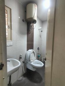 Bathroom Image of 1100 Sq.ft 2 BHK Apartment / Flat for rent in Indira Nagar Bengaluru for Rs. 60000