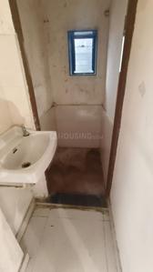 Bathroom Image of 900 Sq.ft 1 BHK Independent House for rent in Kothrud Pune for Rs. 26000