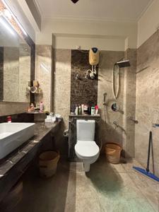 Bathroom Image of 2500 Sq.ft 3 BHK Builder Floor for rent in Uppal Southend, Sector 49 Gurgaon for Rs. 85000