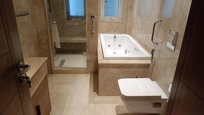 Image of 2100 Sq.ft 3 BHK Builder Floor for rent in Defence Colony, New Delhi for Rs. 350000