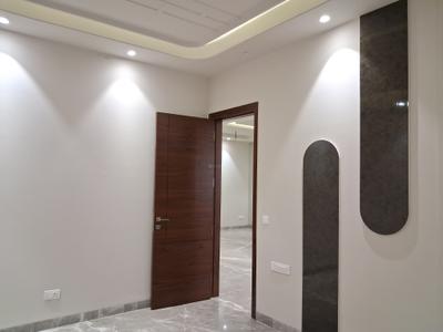 Bedroom Image of 1800 Sq.ft 3 BHK Builder Floor for sale in Paschim Vihar New Delhi for Rs. 37500000