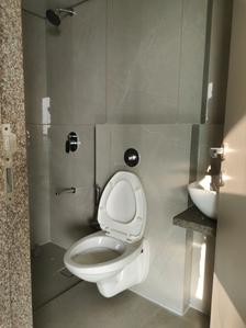 Common Bathroom Image of 550 Sq.ft 1 BHK Apartment / Flat for sale in Gurukrupa Marina Enclave Wings Q And R With Kindergarten Phase IV, Malad West Mumbai for Rs. 12600000