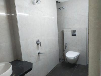 Bathroom Image of 1536 Sq.ft 4 BHK Apartment / Flat for sale in New Alipore Kolkata for Rs. 26000000