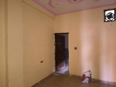 Bedroom Image of 675 Sq.ft 2 BHK Builder Floor for sale in Madhopura Ghaziabad for Rs. 2900000