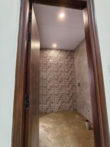 Image of 1600 Sq.ft 3 BHK Apartment / Flat for sale in Sector 104, Noida for Rs. 6500000