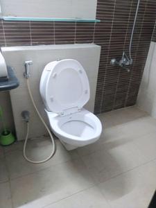 Bedroom Two Image of 2100 Sq.ft 3.5 BHK Apartment / Flat for sale in Supreme Apartment, Santacruz West Mumbai for Rs. 110000000