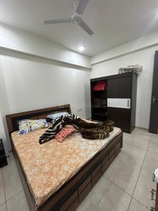 Bedroom Image of 1800 Sq.ft 3 BHK Apartment / Flat for rent in Palm Glory IV, Sola Ahmedabad for Rs. 42000