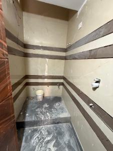 Bathroom Image of 950 Sq.ft 2 BHK Apartment / Flat for sale in Cooperative Archana Apartment, Paschim Vihar New Delhi for Rs. 14000000