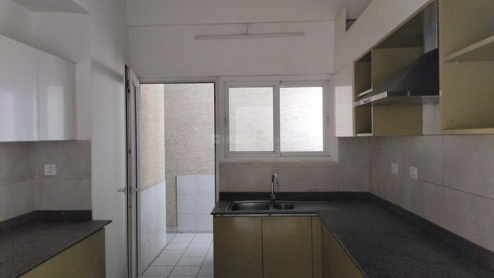 G Corp The Icon North Towers G And H Main Image 1