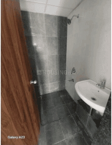 Bathroom Image of 425 Sq.ft 1 BHK Apartment / Flat for rent in Shapoorji Pallonji Joyville Hadapsar Annexe, Shewalewadi Pune for Rs. 20000