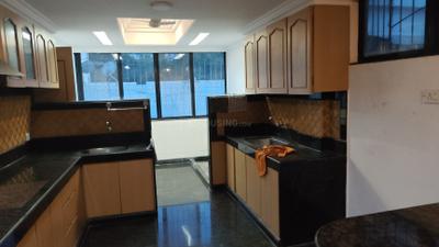 Kitchen Image of 3900 Sq.ft 4 BHK Builder Floor for rent in Aundh Pune for Rs. 130000