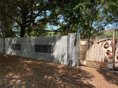 Image of 2400 Sq.ft Residential Plot / Land for sale in Panaiyur, Sholinganallur, Chennai for Rs. 17000000