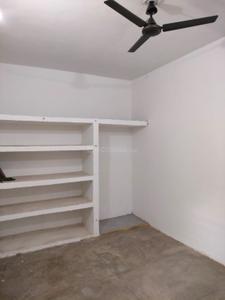 Bedroom Image of 750 Sq.ft 2 BHK Builder Floor for rent in Brahamanpuri Aligarh for Rs. 6500