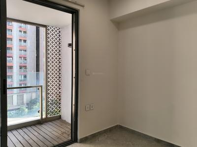 Bedroom Image of 2000 Sq.ft 3.5 BHK Apartment / Flat for rent in Monte South, Byculla Mumbai for Rs. 260000