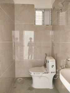 Common Bathroom Image of 999 Sq.ft 2 BHK Apartment / Flat for sale in Habulus Oakshine, Electronic City Bengaluru for Rs. 4795200