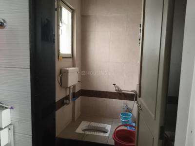 Bathroom Image of 950 Sq.ft 2 BHK Apartment / Flat for sale in Sukhwani Palm Breeze, Pimple Saudagar Pune for Rs. 9400000
