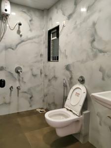 Common Bathroom Image of 1000 Sq.ft 2 BHK Apartment / Flat for sale in Samrin Heritage, Thane West Thane for Rs. 18500000