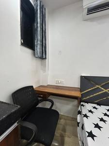 Bedroom Image of 200 Sq.ft 1 RK Builder Floor for rent in Rajouri Garden New Delhi for Rs. 16000