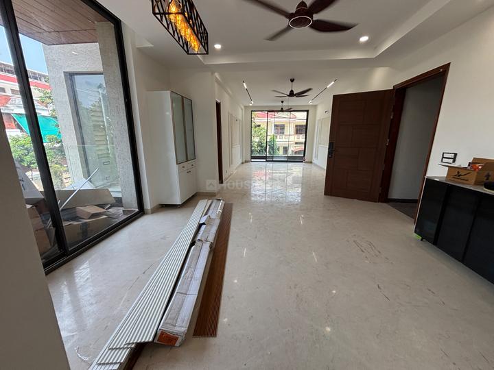 DLF The Valley Main Image 1