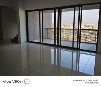 Hall Image of 2500 Sq.ft 4 BHK Penthouse for sale in New Alkapuri Vadodara for Rs. 15000000