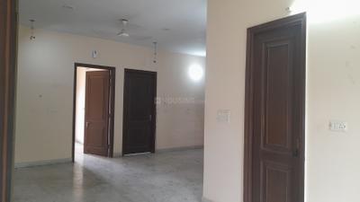 Living Room Image of 1500 Sq.ft 2 BHK Builder Floor for rent in Patel Nagar Gurgaon for Rs. 38000