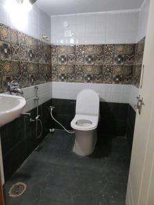 Common Bathroom Image of 1900 Sq.ft 3 BHK Apartment / Flat for rent in Kondapur Hyderabad for Rs. 40000